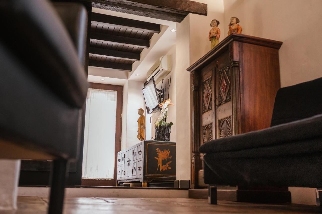 Отель Hc6 Boutique Marbella - Adults Only Экстерьер фото